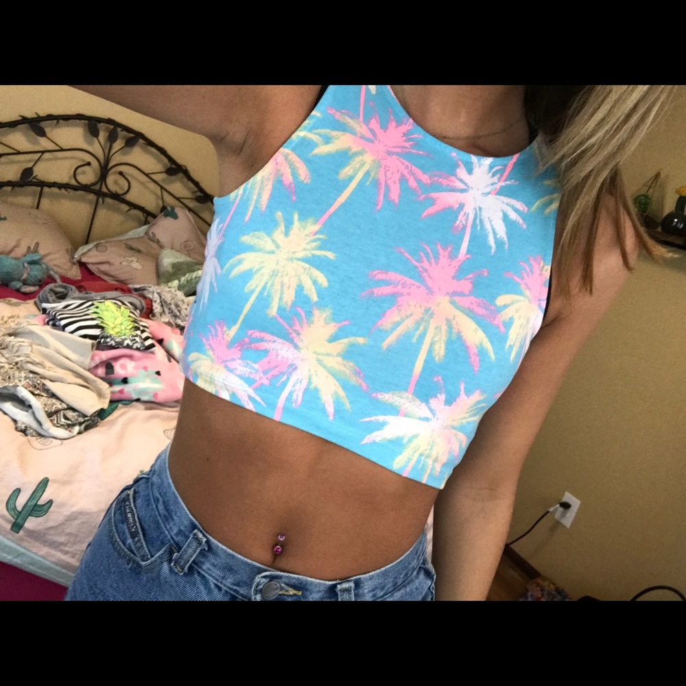 crop top